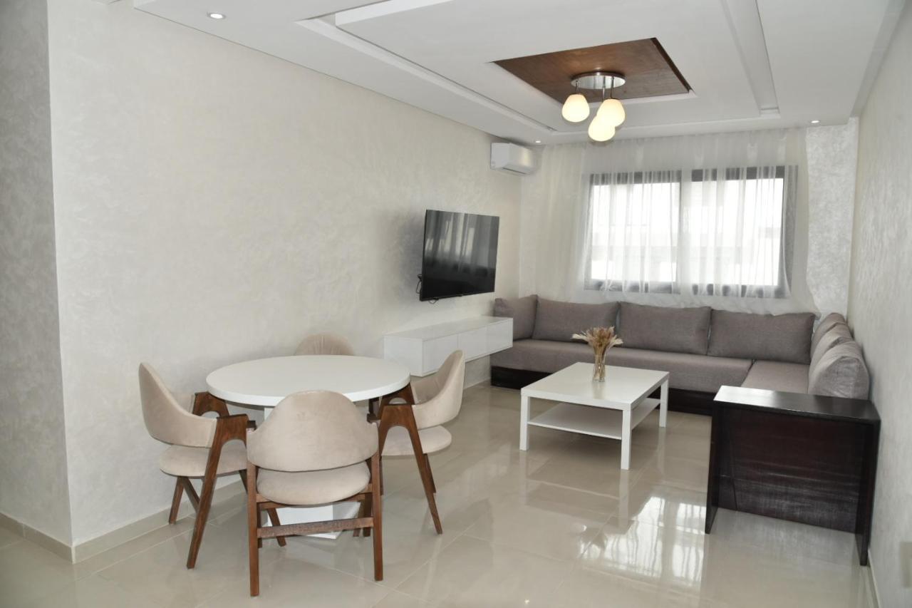 Lovely Apartment With Pool & Gym Kénitra Extérieur photo